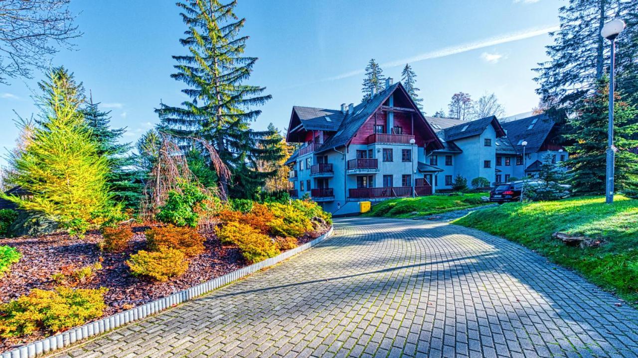 Apartament Pod Swierkami Z Prywatna Sauna - 5D Apartments Karpacz Kültér fotó